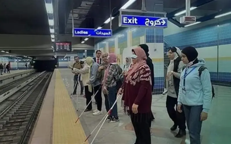 تذكرة مرافق ذوي الهمم في المترو والقطارات.. إليك الشروط والضوابط وقيمة التخفيض